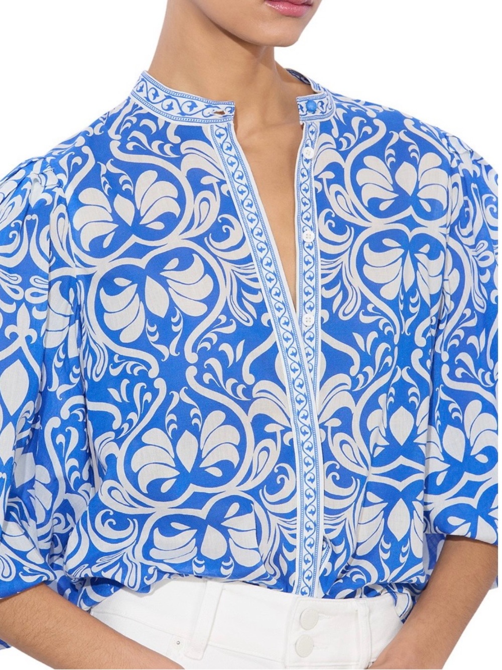 Alice + Olivia Blue and White Floral-Print Balloon Sleeve Blouse - Picture 2 of 8